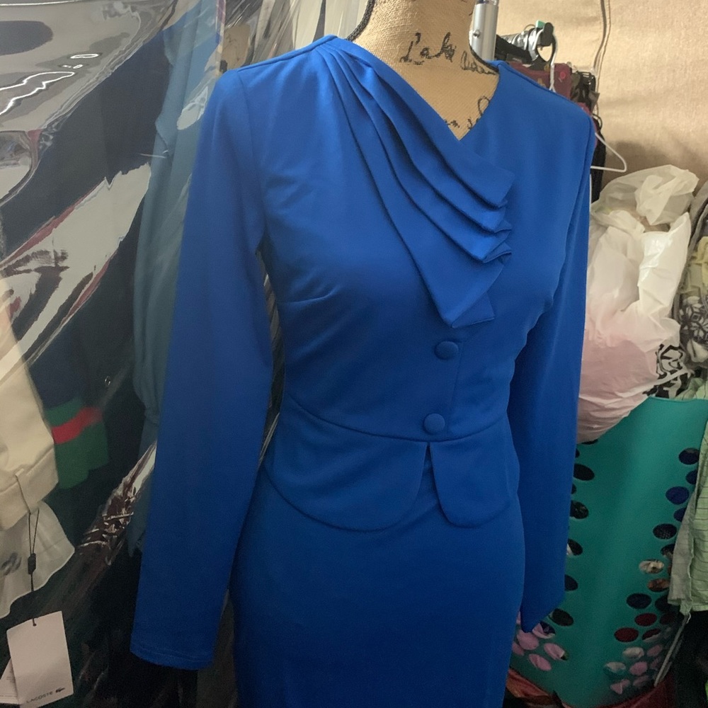 Dress - Picture 2 of 5